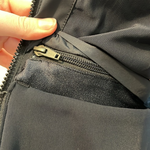 NWT Obermeyer Womens White/Brown/Black Colorblock Alta Jacket Size 4 - Picture 8 of 13